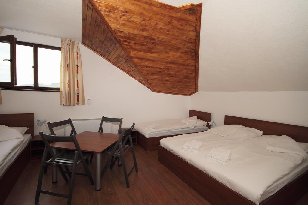 Yan Bibiyan Guest House Negushevo Luaran gambar