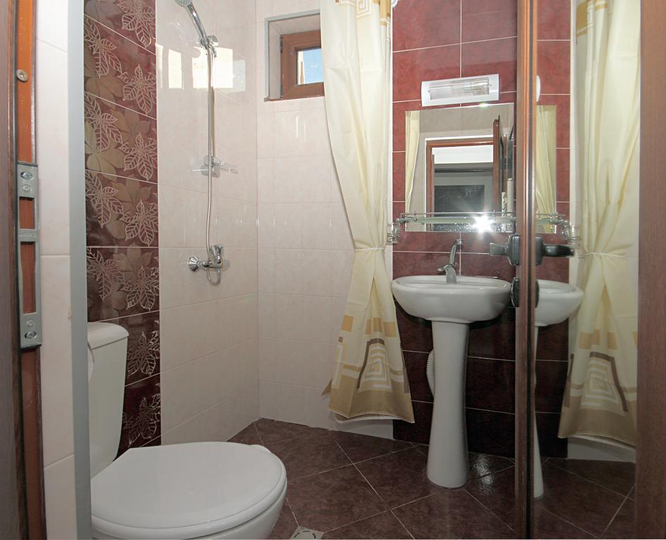 Yan Bibiyan Guest House Negushevo Luaran gambar